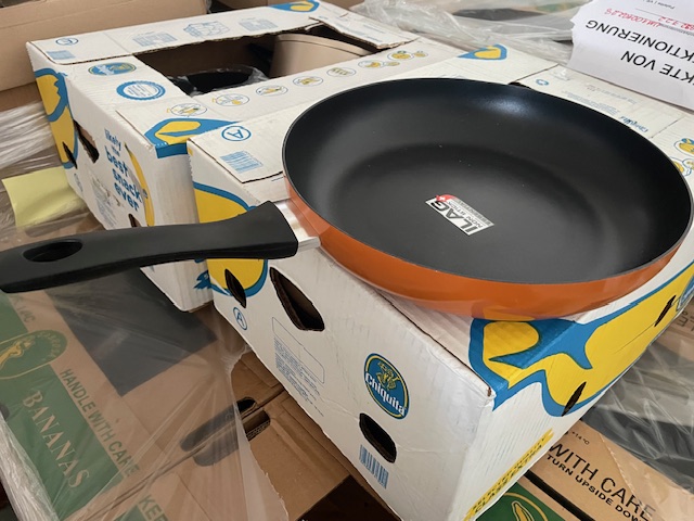 Photo 39 of Lot mixed household goods with electric items