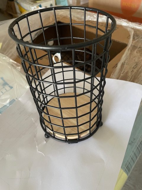 Photo 31 of Lot mixed household goods with electric items